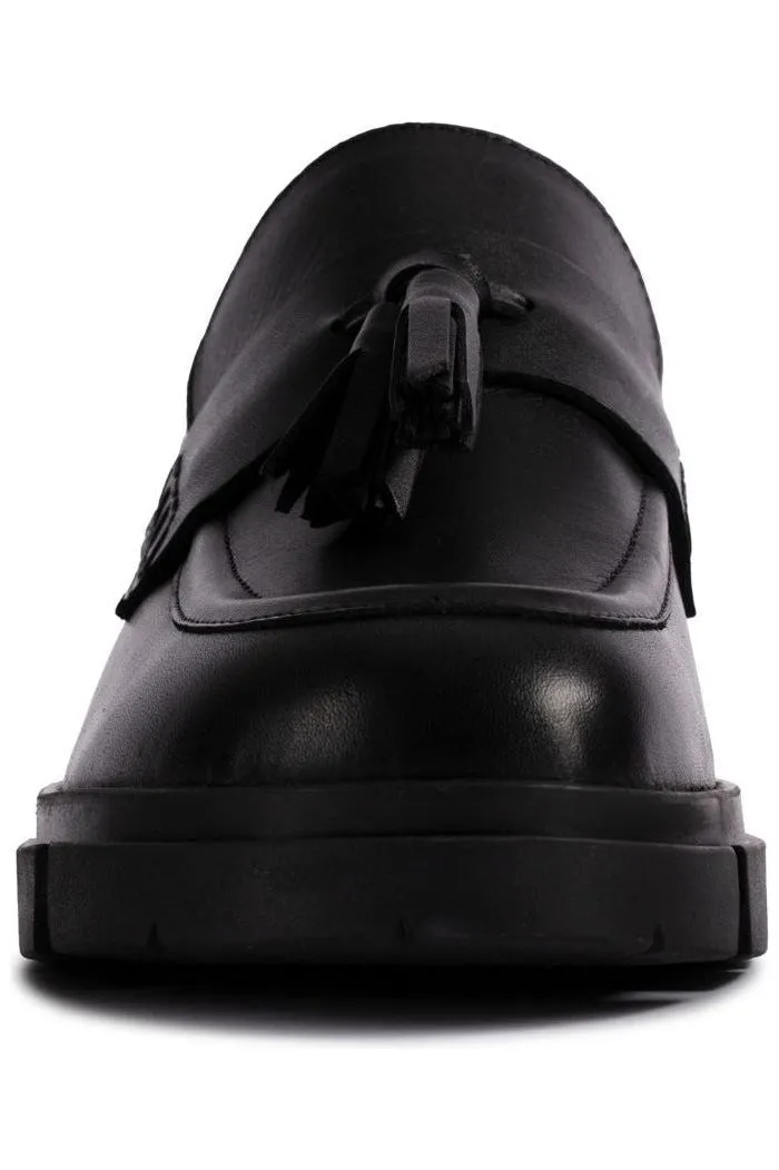 Clarks Teala Loafer in Black leather