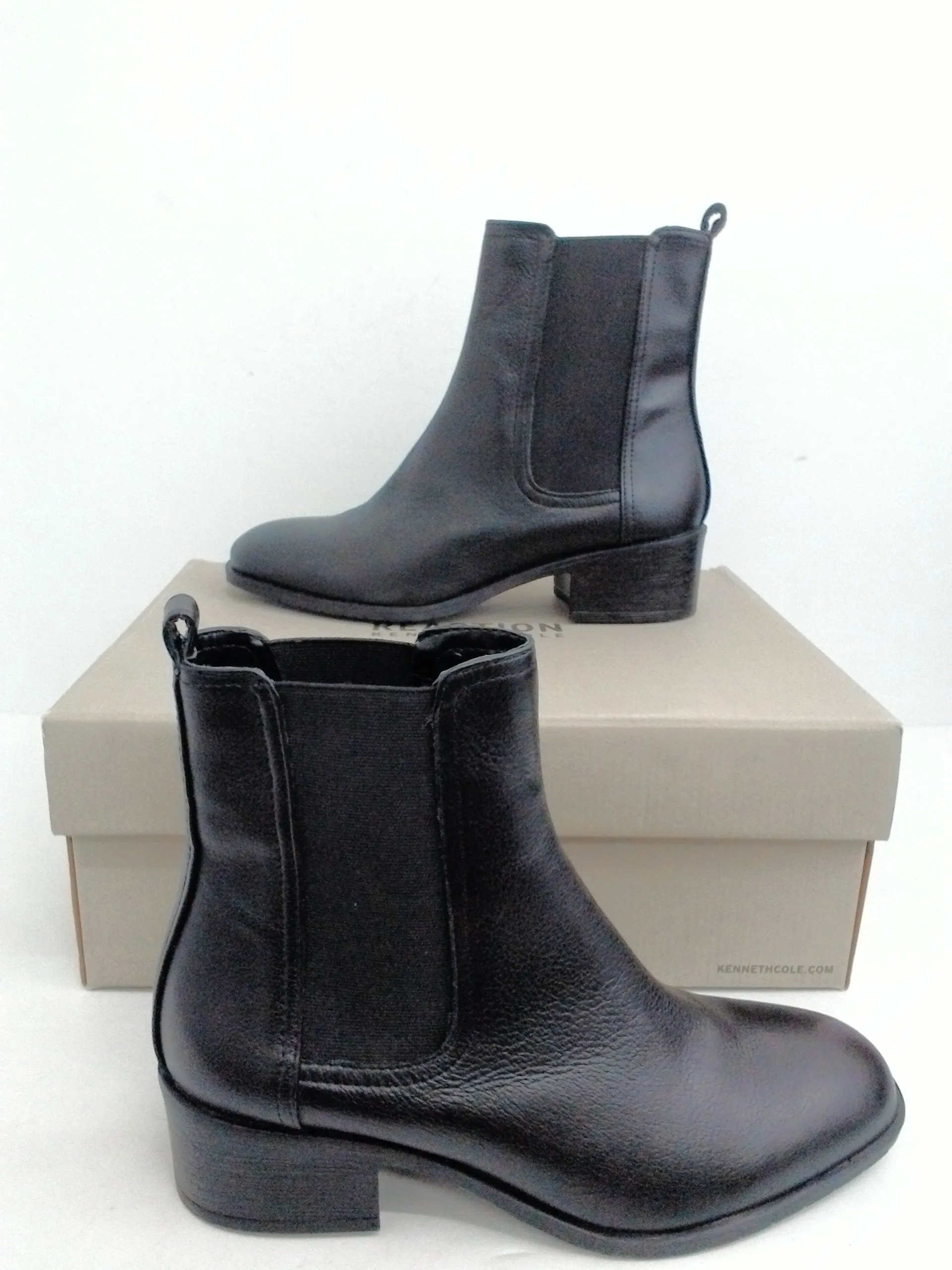 Kenneth Cole Women's Salt Chelsea Boot Black Leather Size 7.5