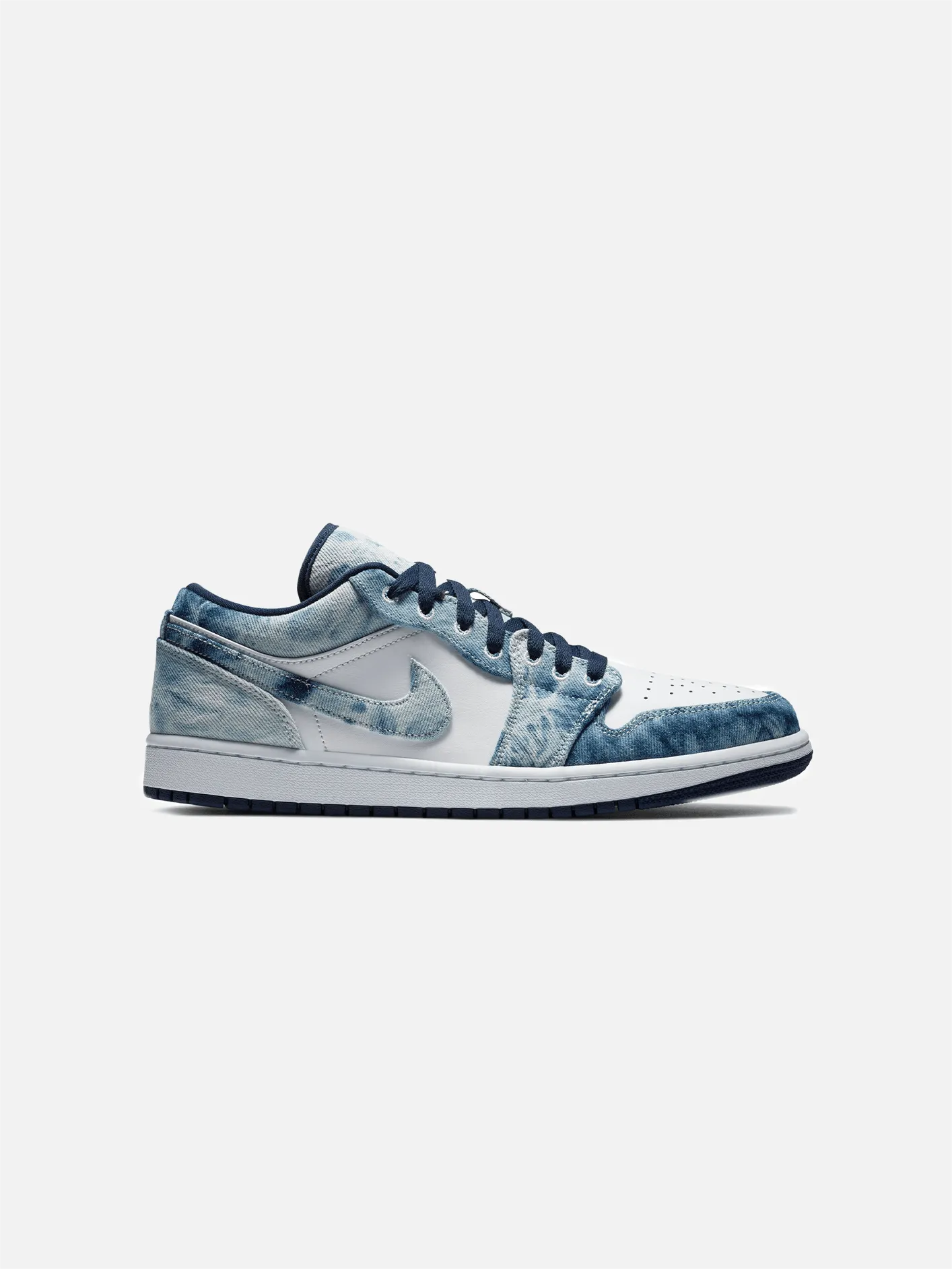 NIKE Air Jordan 1 Low SE 