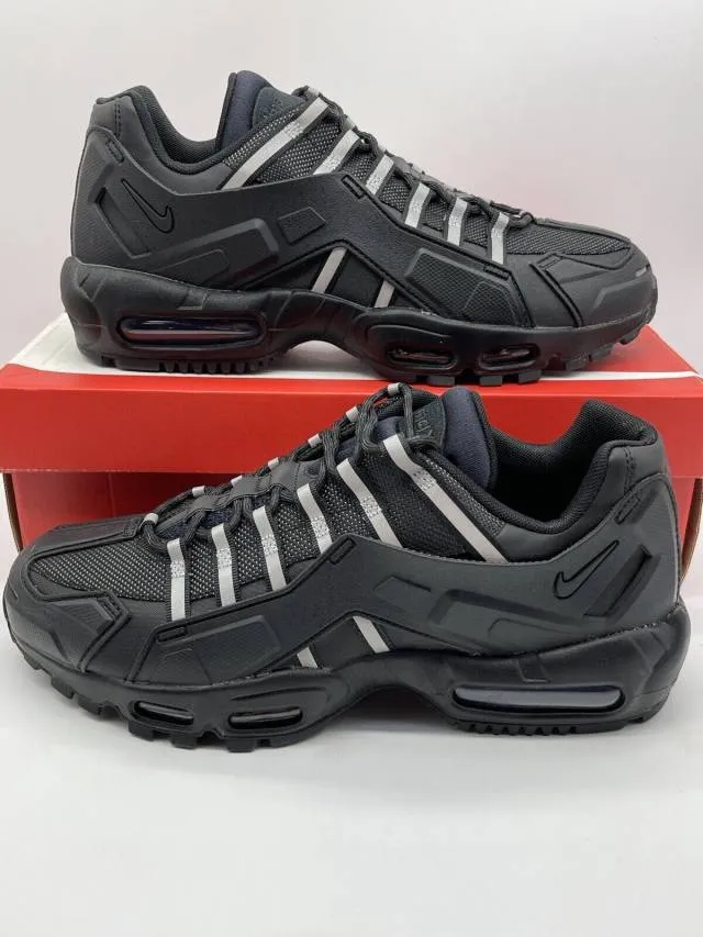 Nike air max 95 ndstrkt black reflective