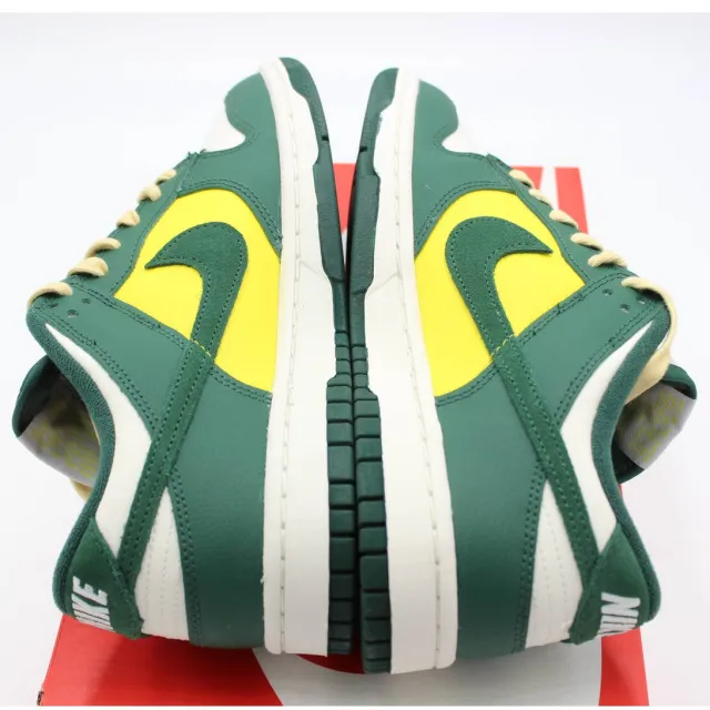 Nike dunk low noble green