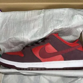 Nike SB Dunk Low Cherry