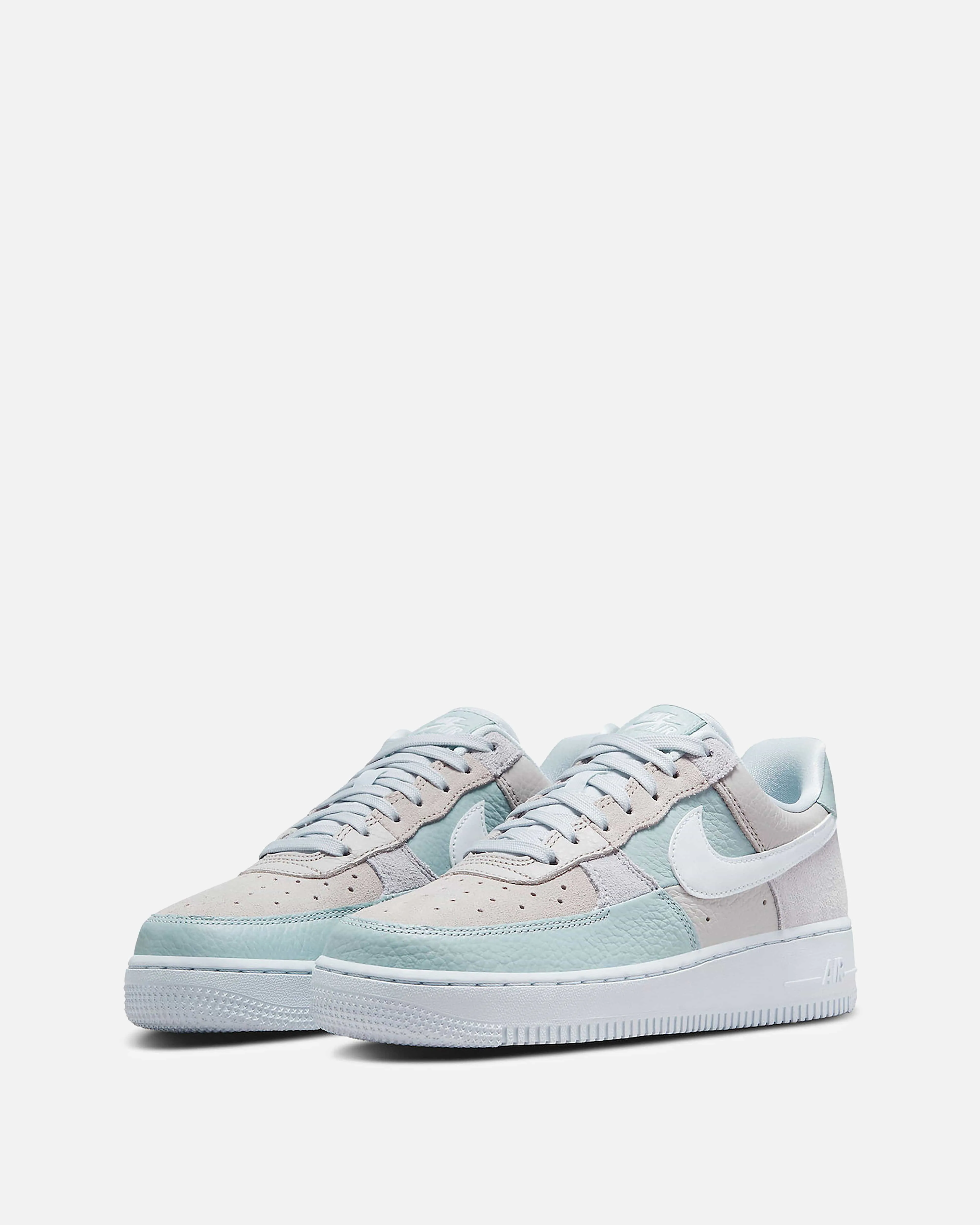 Nike Women's Air Force 1 Low 'Be Kind'